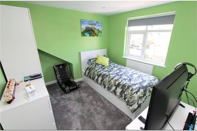 Loft conversion bedroom